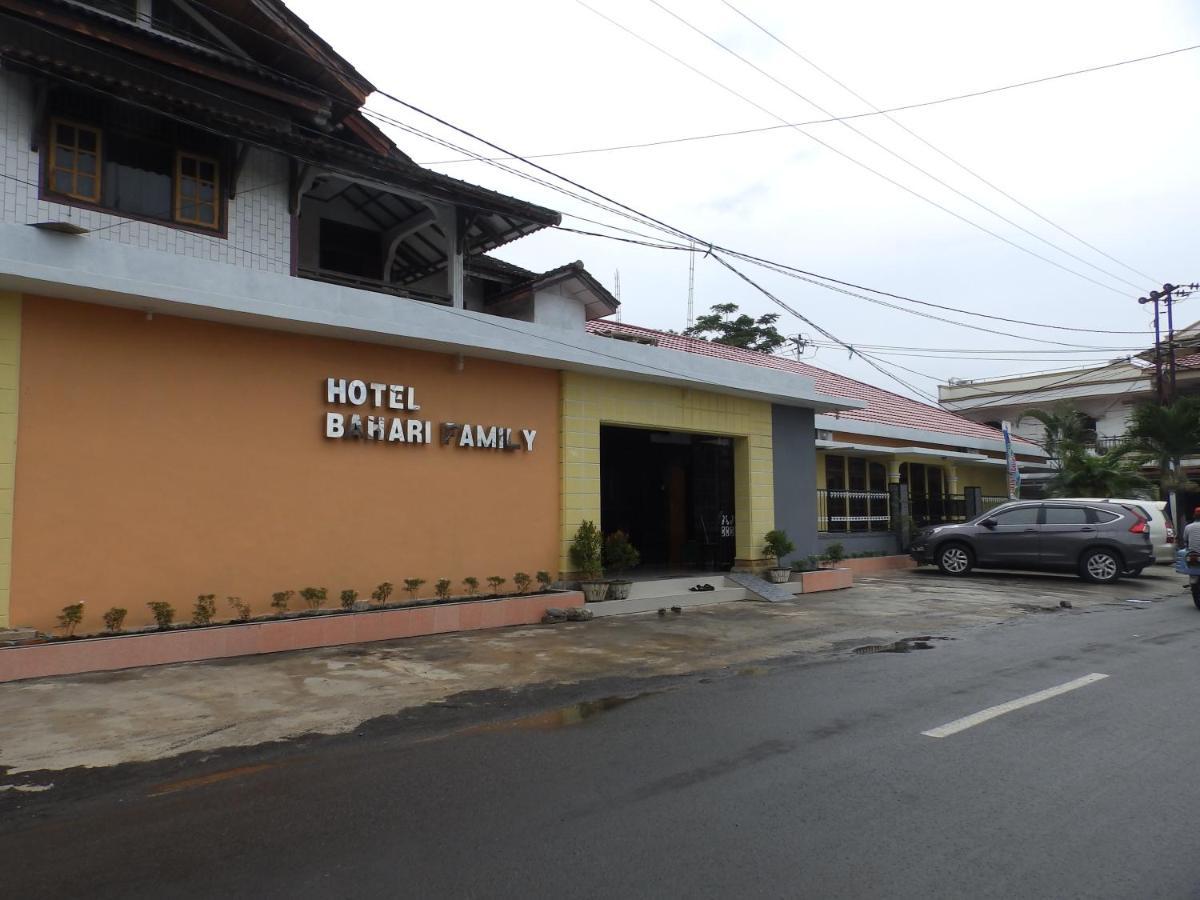 Bahari Family Hotel Bitung Exterior foto